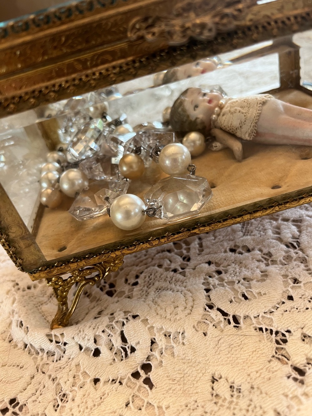 NECKLACE VINTAGE DOLL chandelier crystals Handcrafted wear or use as decor - Picture 10 of 16